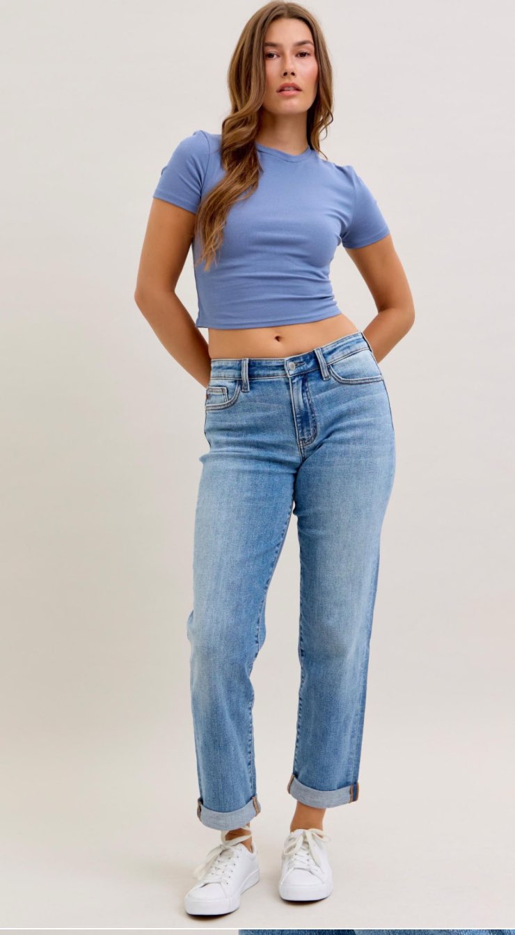 MidRise Cuffed Boyfriend