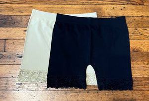 Lace Hem Seamless Shorts One Size